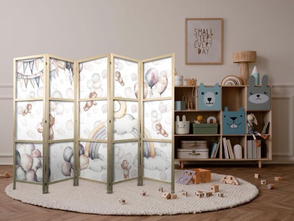 Paravent japonais - Plush Bears with Balloons - Flying light-brown bears among balloons - clouds - and rainbows in subdued - pastel colors