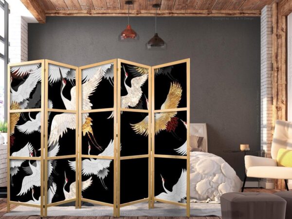 Paravent japonais - Cranes at Night - Golden-White Birds Flying Away on a Black Background