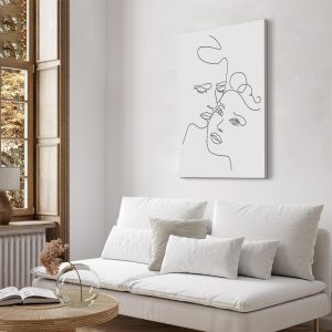 Tableau - Couple in Black and White (1-part) - Romantic Kiss Moment