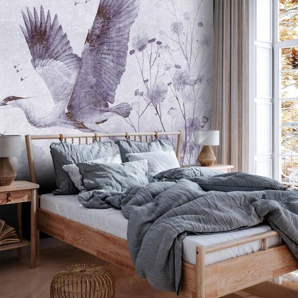 Papier peint - Majestic flight - a crane in flight in monochrome