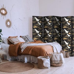 Paravent - Oriental impressions - decorative pattern with a motif of flying cranes on a dark background