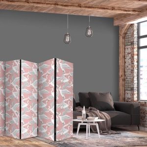 Paravent - Pastel birds - a delicate pattern of white and grey herons on a light pink background