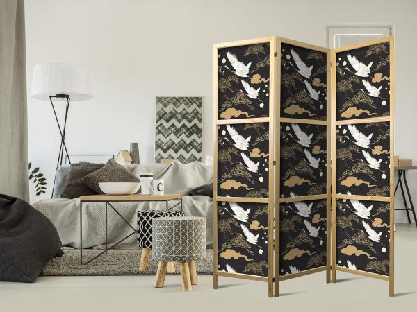 Paravent japonais - Oriental impressions - decorative pattern with a motif of flying cranes on a dark background