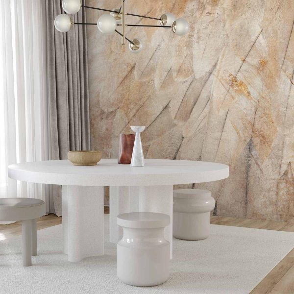 Papier peint - Bird's wings - minimalist close-up on beige feathers with pattern