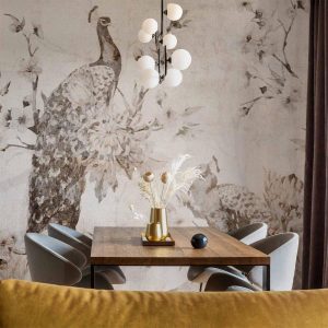 Papier peint - Peacocks in Delicate Beige