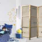 Paravent japonais - Race - Colorful cars on a road on a beige background with stars