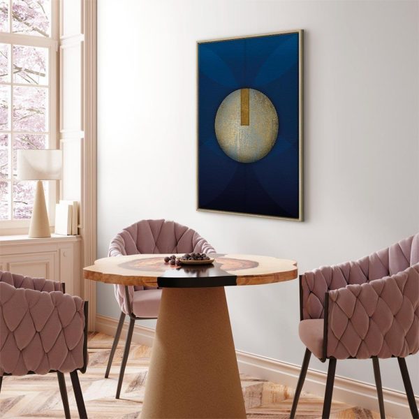 Tableau - In the Shadow of Classic Blue (1-part) - Golden Circle in Abstraction