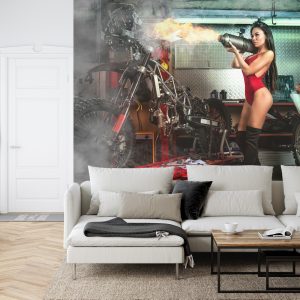 Papier Peint Femme Au Chalumeau Dans Un Garage – Image 6