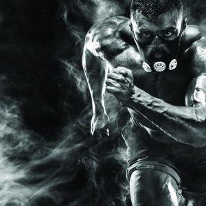 Papier Peint Homme En Cours D'exécution Athlétique Dans Un Masque – Image 1