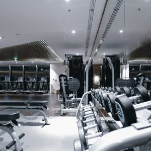 Papier Peint Équipement De Gymnastique Moderne – Image 1