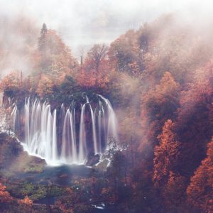 Papier Peint Cascade D'automne – Image 1