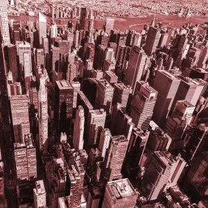 Papier Peint Forêt De Gratte-Ciel En Rouge – Image 1