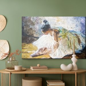 Peinture sur toile Little Girl, Ballerina In A Lush White Ballet Tutu, Tying Pointe Shoes In The Dance Class, Under Bright Daylight. The Background Is Created With Expressive Strokes. Oil Painting On Canvas. – Image 5