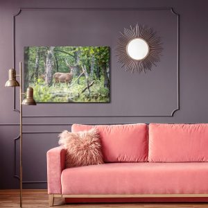 Peinture sur toile Un Cerf Au Milieu D'une Forêt De Feuillus – Image 4