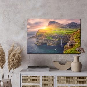 Peinture sur toile Coucher De Soleil Entre Les Montagnes Et Une Cascade – Image 3