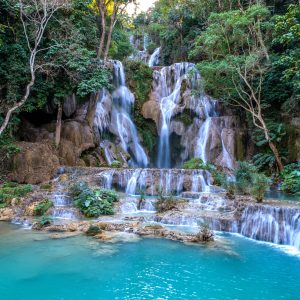 Peinture sur toile Belle Cascade De Kuang Si Au Laos – Image 1
