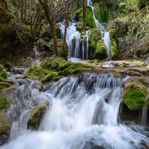 Peinture sur toile Cascade De Toberia Au Pays Basque – Image 1