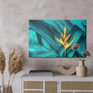 Peinture sur toile Fleur Orange Sur Fond De Feuilles Tropicales – Image 3