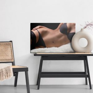 Peinture sur toile Une Femme Dans Une Pose Intime – Image 6