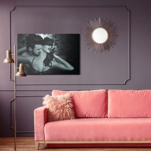 Peinture sur toile Couple Dans Une Pose Intime – Image 4