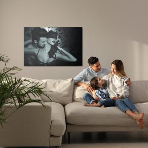 Peinture sur toile Couple Dans Une Pose Intime – Image 7