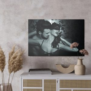 Peinture sur toile Couple Dans Une Pose Intime – Image 3
