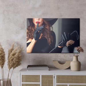 Peinture sur toile Femme Portant Des Gants – Image 3