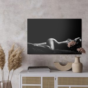 Peinture sur toile Une Femme Dans Une Pose Érotique – Image 3
