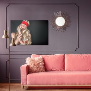 Peinture sur toile Une Femme Avec Un Bandeau Sur Les Yeux – Image 4