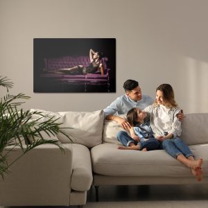 Peinture sur toile Femme Dans Une Pose Sensuelle Sur Le Canapé – Image 7