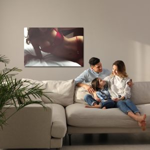 Peinture sur toile Femme En Lingerie Sur Le Lit – Image 7