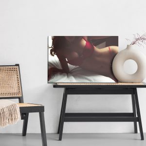 Peinture sur toile Femme En Lingerie Sur Le Lit – Image 6