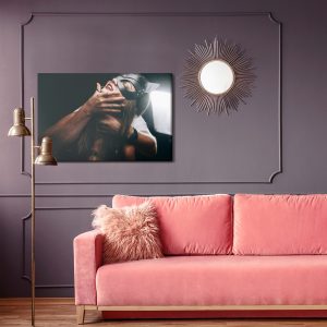 Peinture sur toile Couple Dans Un Décor Épicé – Image 4