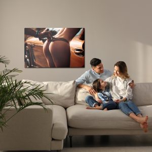 Peinture sur toile Femme En Sous-Vêtements Dans Le Contexte De La Voiture – Image 7