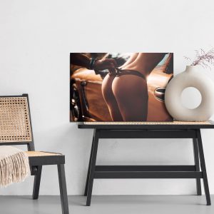 Peinture sur toile Femme En Sous-Vêtements Dans Le Contexte De La Voiture – Image 6