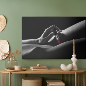Peinture sur toile Femme Avec Du Rouge À Lèvres Dans Une Pose Érotique – Image 5