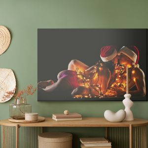Peinture sur toile Couple De Noël Dans Une Étreinte – Image 5