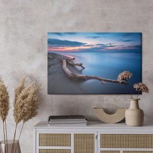 Peinture sur toile Femme Sur Un Canapé Vintage – Image 3