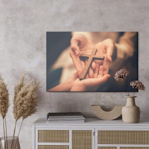 Peinture sur toile Croix Sur Les Mains – Image 3