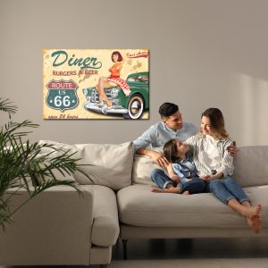 Peinture sur toile Femme Sur Le Capot D'une Voiture D'époque – Image 7