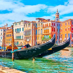 Peinture sur toile Bâtiments Colorés À Venise – Image 1