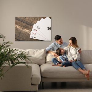 Peinture sur toile As Sur Une Table En Bois – Image 7