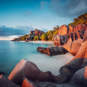 Peinture sur toile Plage Anse Source D'argent – Image 1