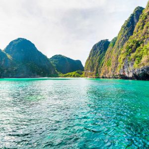 Peinture sur toile Panorama Sur La Mer Et Les Montagnes – Image 1