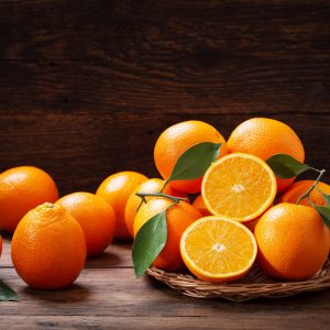 Peinture sur toile Oranges Fraîches Sur Planches – Image 1