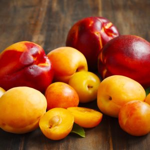 Peinture sur toile Nectarines Aux Abricots – Image 1