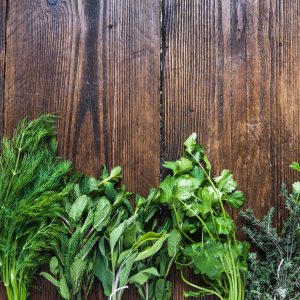Peinture sur toile Herbes Fraîches Sur Bois – Image 1