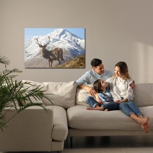 Peinture sur toile Un Cerf Avec Un Sommet De Montagne En Arrière-Plan - Retiré De La Vente – Image 7